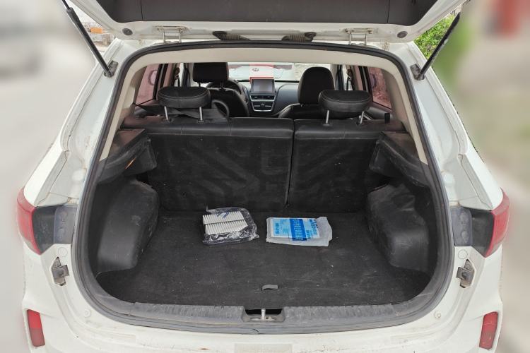 Used Bestune X40 2019 1.6L Automatic Luxury Version China V Emission Standard
