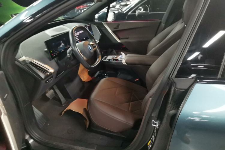 Used BMW iX 2022 xDrive40
