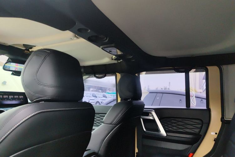 Used BAIC Off-Road BJ40 2019 2.3T Automatic Four-Wheel Drive Ring the Tower Champion Edition China VI Headliner