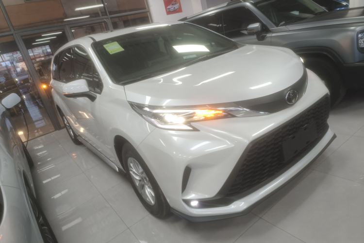 Used Toyota Granvia 2026 Model 2.5L Hybrid Comfort Edition