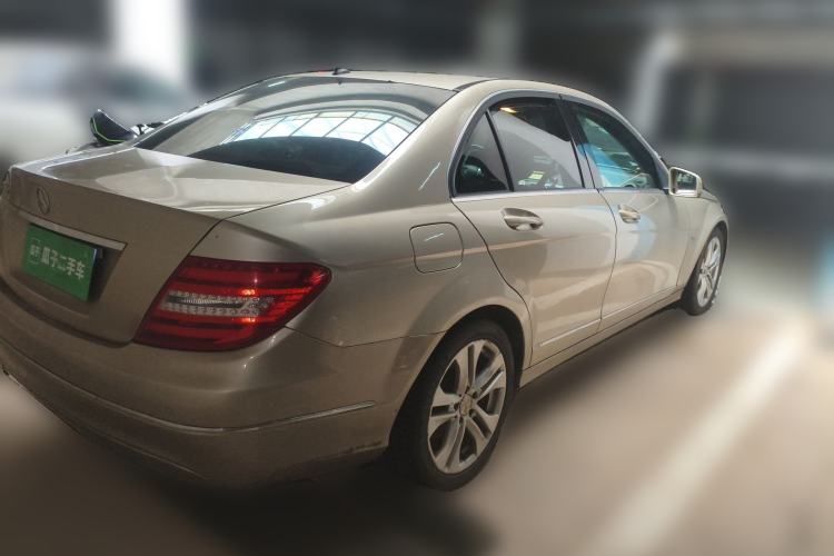 Used Mercedes-Benz C-Class 2011 C 200 CGI Fashion Model Rear Right 45 Deg