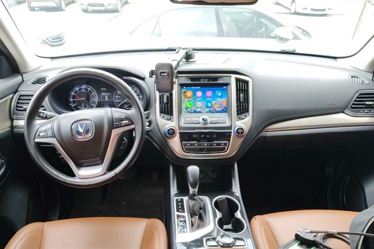 Used CHANGAN CS95 2017 2.0T Two-Wheel Drive Zhitu Edition