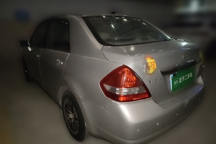 Used Nissan Tiida Sedan 2005 1.6JE AT Rear Left 45 Deg