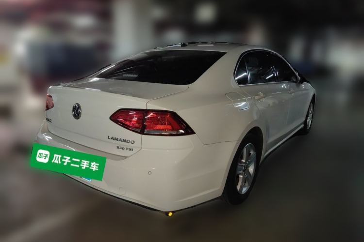 Used Volkswagen Lamando 2018 230TSI DSG Fashion Edition
