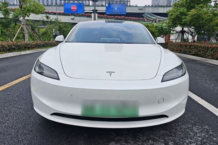 Used Tesla Model 3 2025 Rear-Wheel-Drive Version
