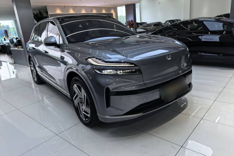 Used ONVO Luxeed L90 2025 Model—Ultra Six-Seater Version