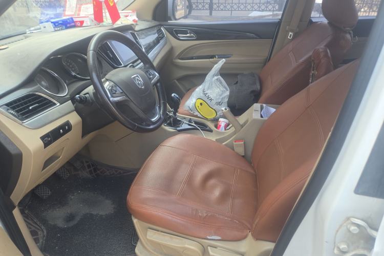 Used Baojun 730 2016 1.5T Manual Luxury Edition 7 Seats