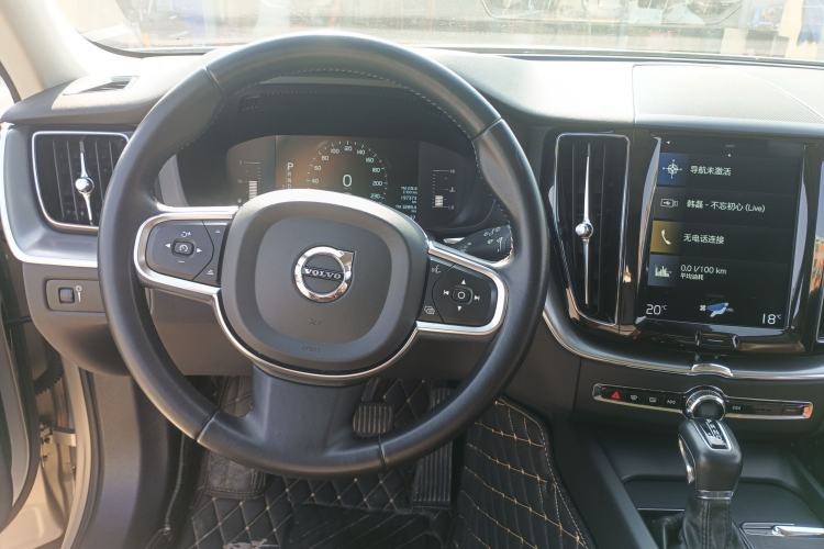 Used Volvo XC60 2020 T5 4x4 Zhiyi Luxury Edition
