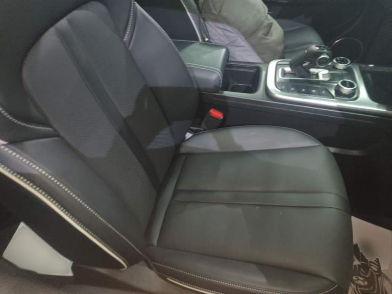 Used Tank 300 2021 City Edition 2.0T—Truly Stylish — 24