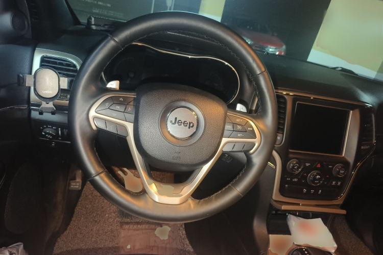 Used Jeep Grand Cherokee 2014 3.6L Elite Navigation Edition
