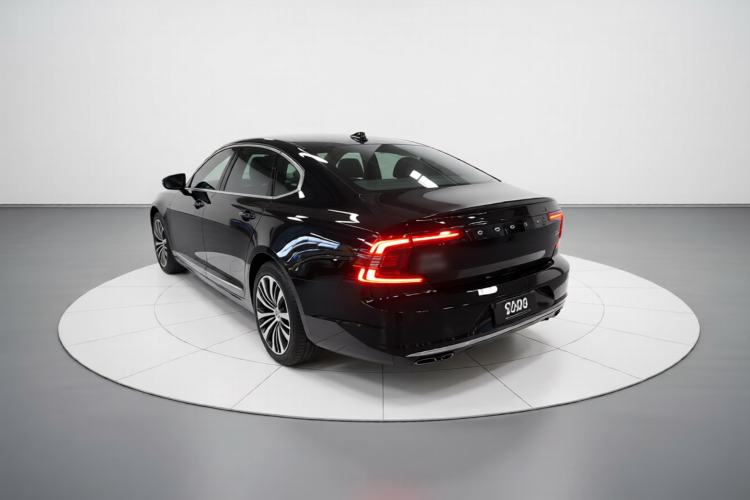 Used Volvo S90 2025 B5 Zhiyi Luxury Edition
