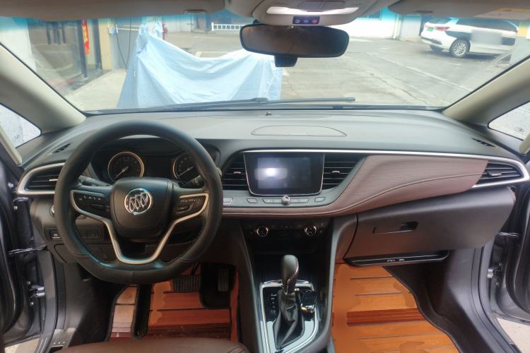 Used Buick GL6 2019 18T 6-Seater Connected Luxury Version China VI Standard