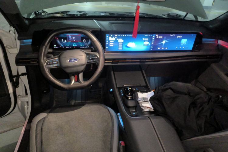 Used Ford Edge 2023 Ford Explorer L 2.0T EcoBoost Four-Wheel Drive 7-Seater Supreme Model
