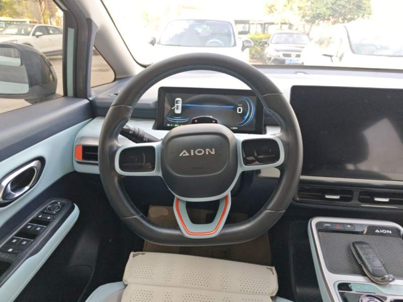 Used AION Y 2022 70 Tech Edition Lithium Iron Phosphate — 10