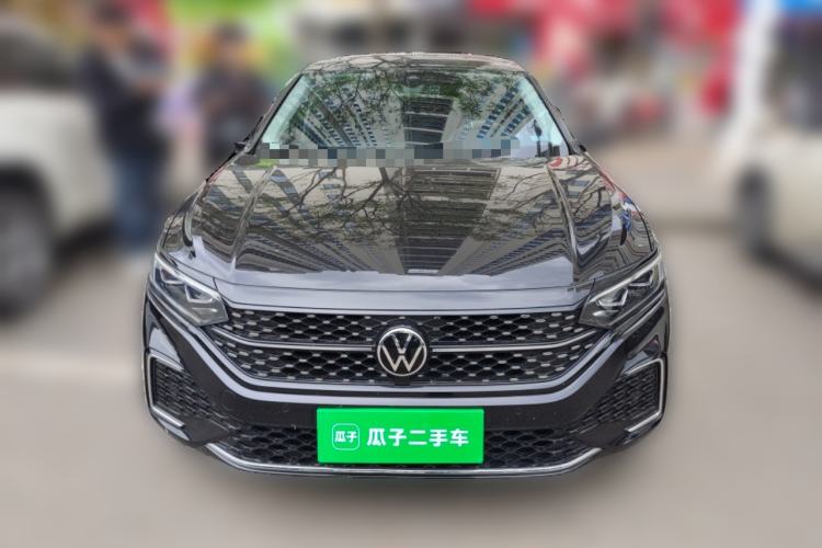 Used Volkswagen Passat 2022 330TSI Starry Luxury Edition
