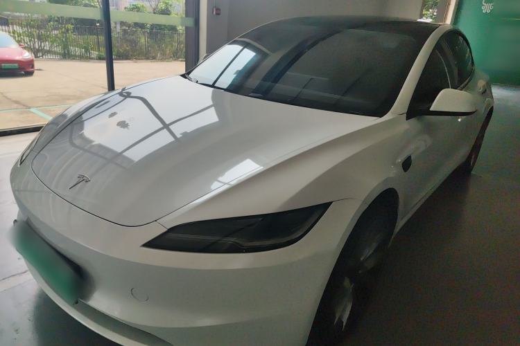 Used Tesla Model 3 2023 Long-Range All-Wheel-Drive Version