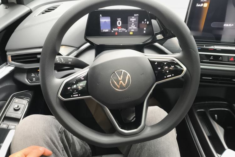 Used Volkswagen ID.4 CROZZ 2022 Standard Range PURE Edition Steering Wheel