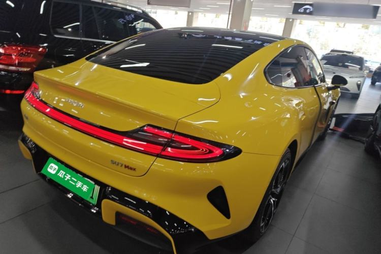 Used Xiaomi Auto SU7 2024 Four-Wheel Drive Ultra-Long Range Advanced Intelligent Driving Max Edition
