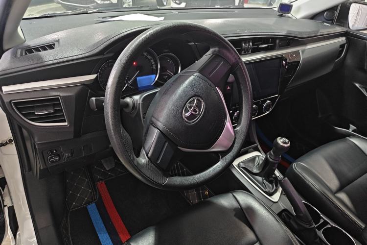 Used Toyota Corolla 2014 1.6L Manual GL Interior 1