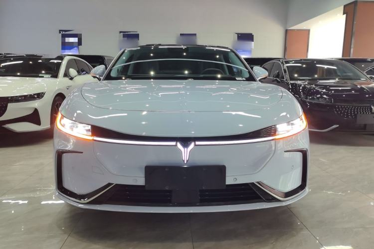 Used VOYAH PASSION 2023 Four-Wheel Drive Long-Range Version Exterior 1