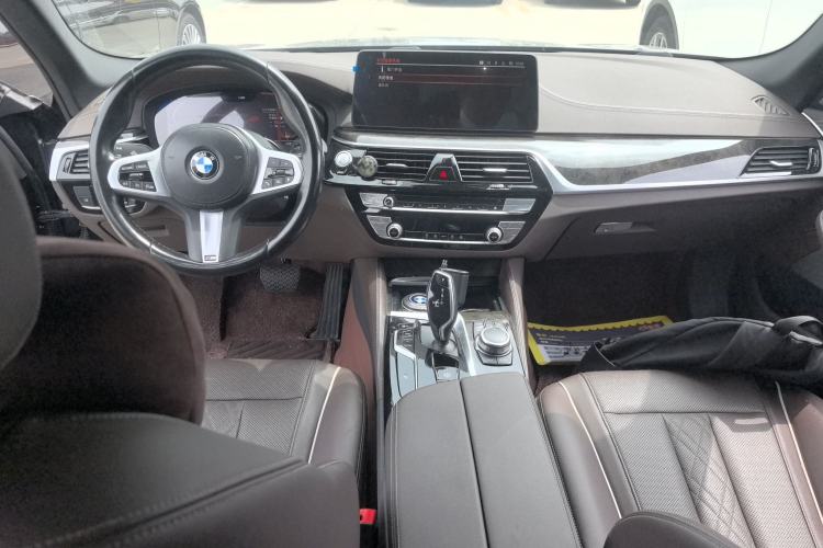 Used BMW 5 Series 2022 Restyled 525Li M Sport Package Center Console