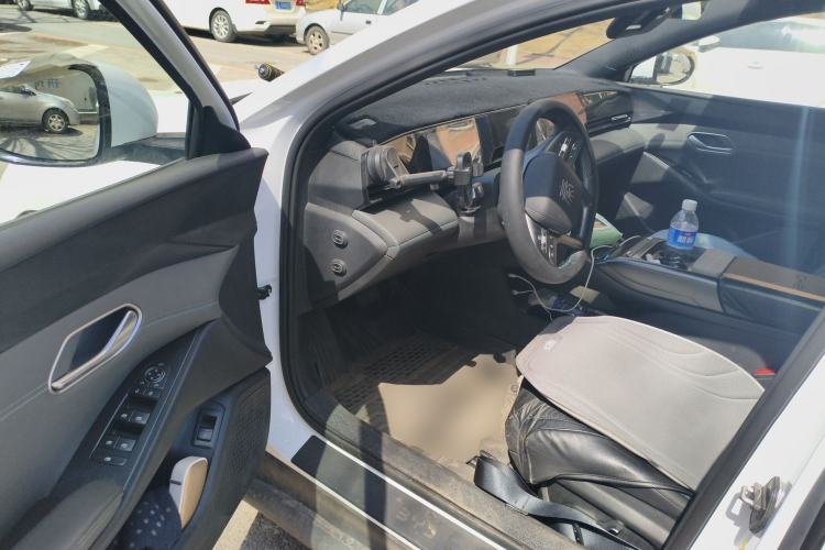 Used BYD Qin L 2025 EV 470KM Leading Edition Driver Seat