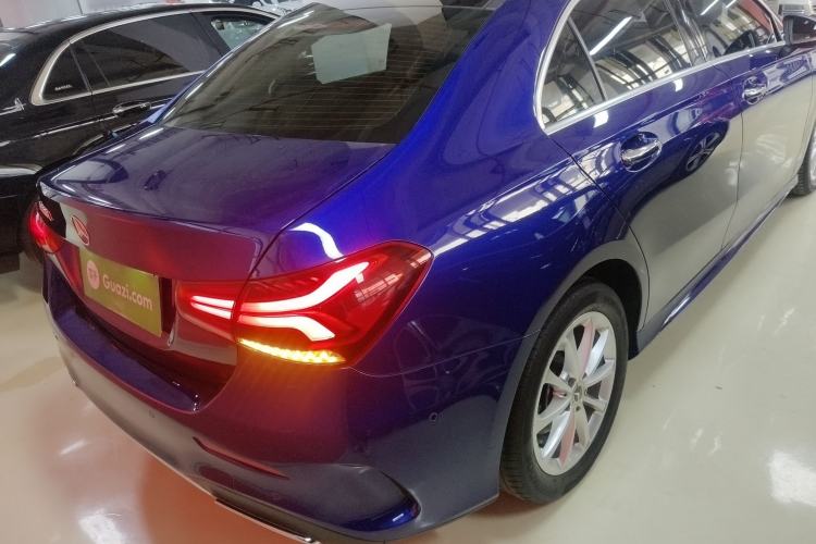 Used Mercedes-Benz A-Class 2021 A 200 L Sport Sedan Fashion Model
