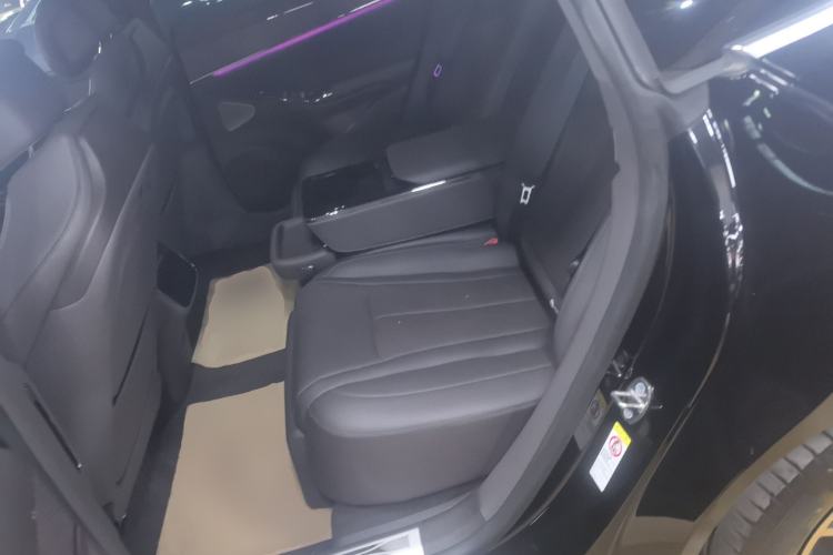 Used Denza Z9 2024 1100 km Four-Wheel Drive Max Version