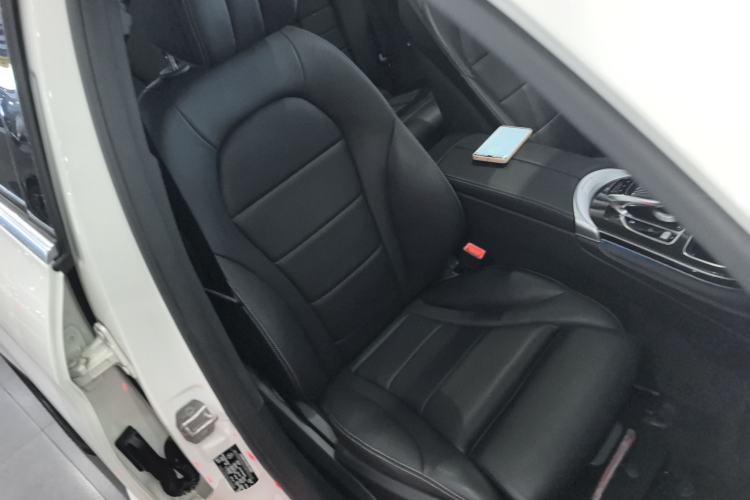 Used Mercedes-Benz GLC 2016 GLC 260 4MATIC Luxury Model Right Front Seat