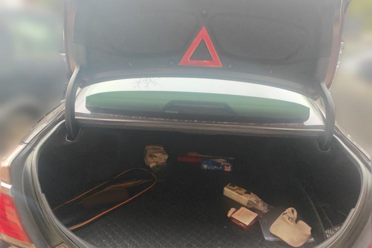 Used Toyota Crown 2012 2.5L Royal Leather Edition Trunk