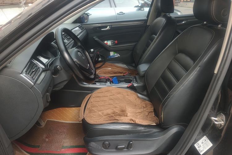 Used Volkswagen Passat 2017 330TSI DSG Luxury Edition Left Front Seat