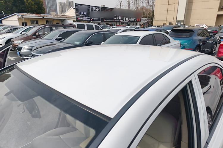 Used CIIMO CIIMO 2015 1.8L Automatic Comfort Edition