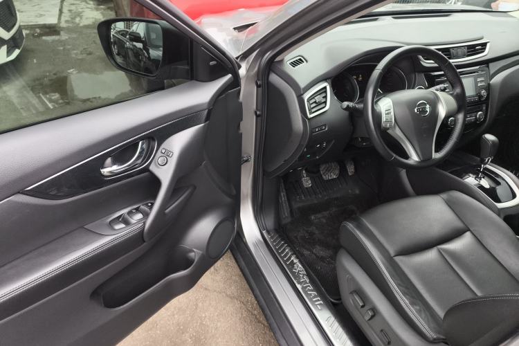 Used Nissan X-Trail 2014 2.5L CVT Luxury Edition 4WD
