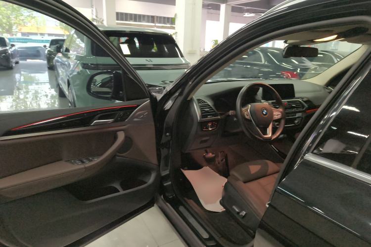 Used BMW X3 2021 Facelift xDrive25i Luxury Package Driver Seat