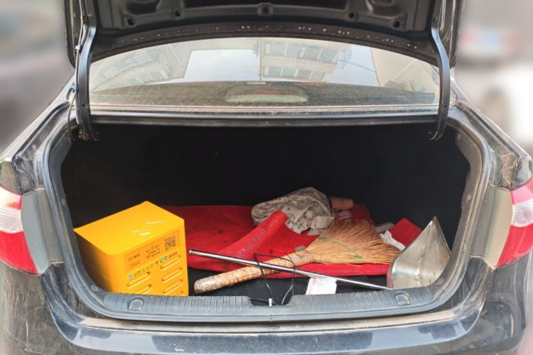 Used Kia K2 2011 Sedan 1.4L Manual Transmission GLS Trunk