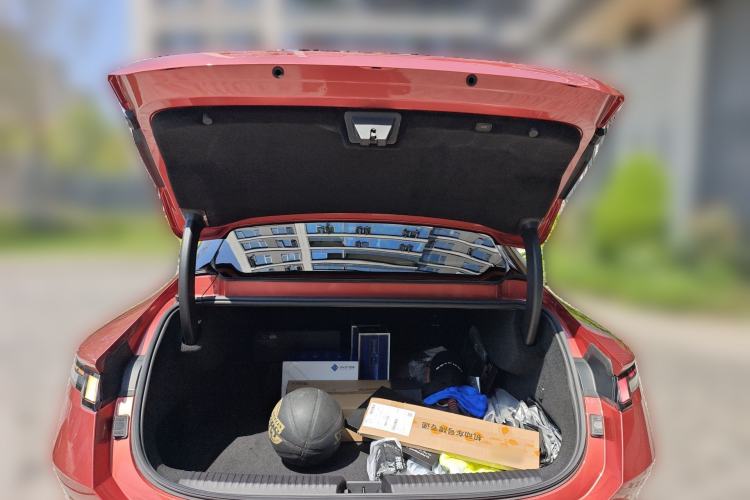 Used Lynk & Co Z10 2025 95 kWh 702 km All-Wheel Drive Intelligent Driving Ultra Trunk