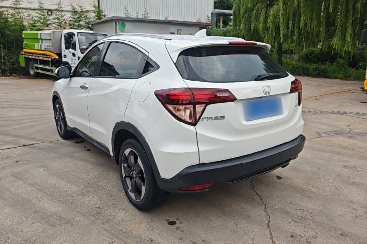 Used Honda Vezel 2015 1.8L CVT 2WD Luxury Model
