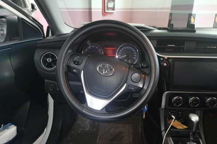 Used Toyota Corolla 2017 Revised Version 1.2T S-CVT GL-i