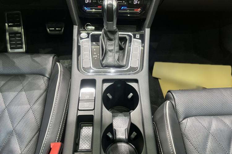 Used Volkswagen Magotan GTE Plug-in Hybrid 2022 GTE Luxury Model
