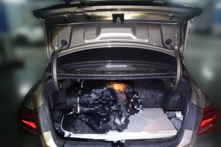 Used Volkswagen Jetta 2017 1.5L Manual Fashion Edition Trunk