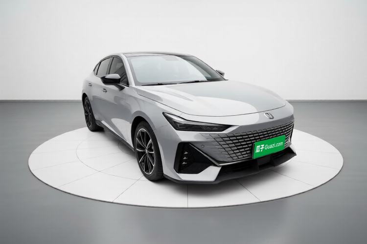 Used CHANGAN UNI-V 2022 1.5T Prestige Version Exterior 1