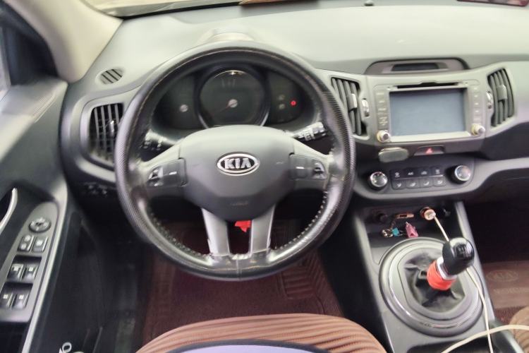 Used Kia Sportage R 2012 2.0L Manual Two-Wheel Drive GL Trim
