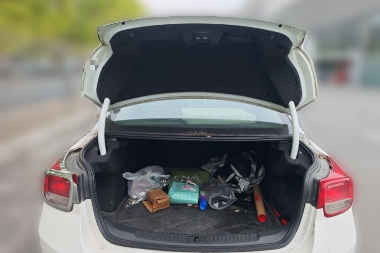 Used Chevrolet Malibu 2013 1.6T Automatic Comfort Edition Trunk