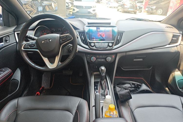 Used Chevrolet Monza 2022 Light Hybrid RS 330T Automatic Comfort Edition Center Console