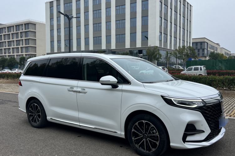 Used Roewe iMAX8 2022 400TGI Flagship Edition