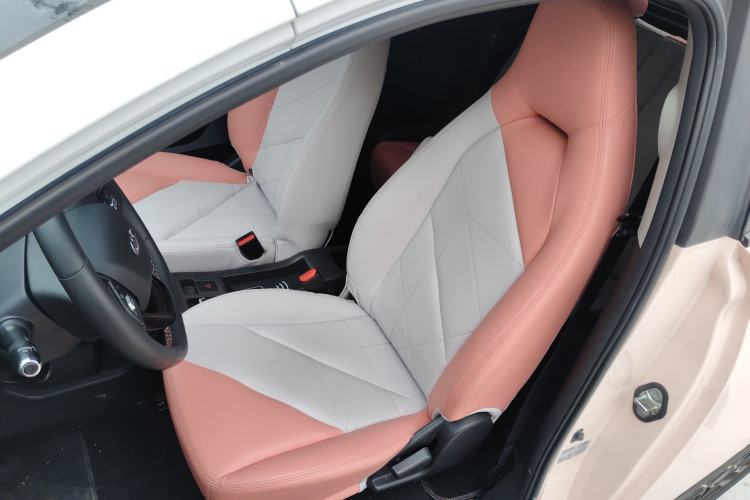 Used Chery Little Ant 2022 Sweet Pink Edition Half-Sugar Version Lithium Iron Phosphate 29.2 kWh 30 kW 301 km