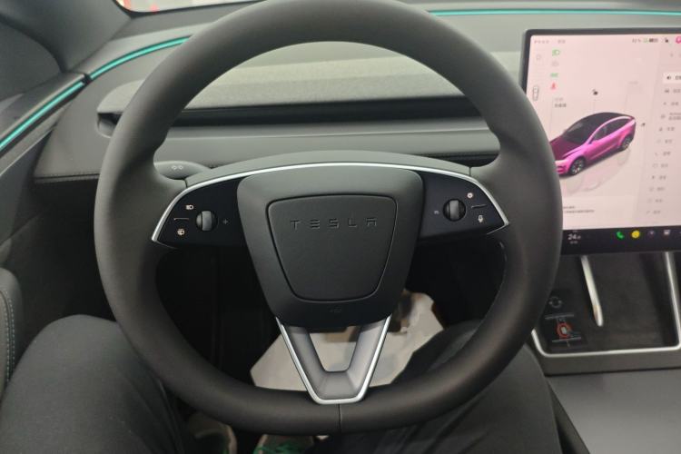 Used Tesla Model Y L 2025 Model Long-Range All-Wheel-Drive Version