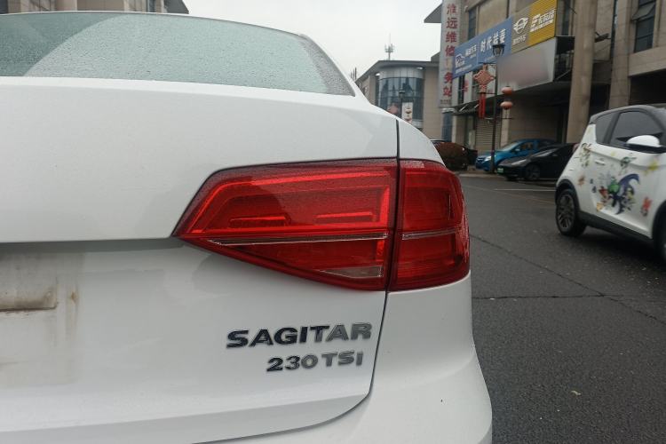 Used Volkswagen Sagitar 2017 230TSI Automatic Comfort Version