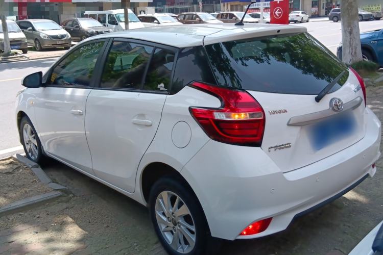 Used Toyota YARiS L Zhi Xuan 2016 Revised Version 1.5G CVT with Dynamic Sunroof