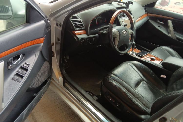Used Toyota Camry 2007 240V Supreme Edition
